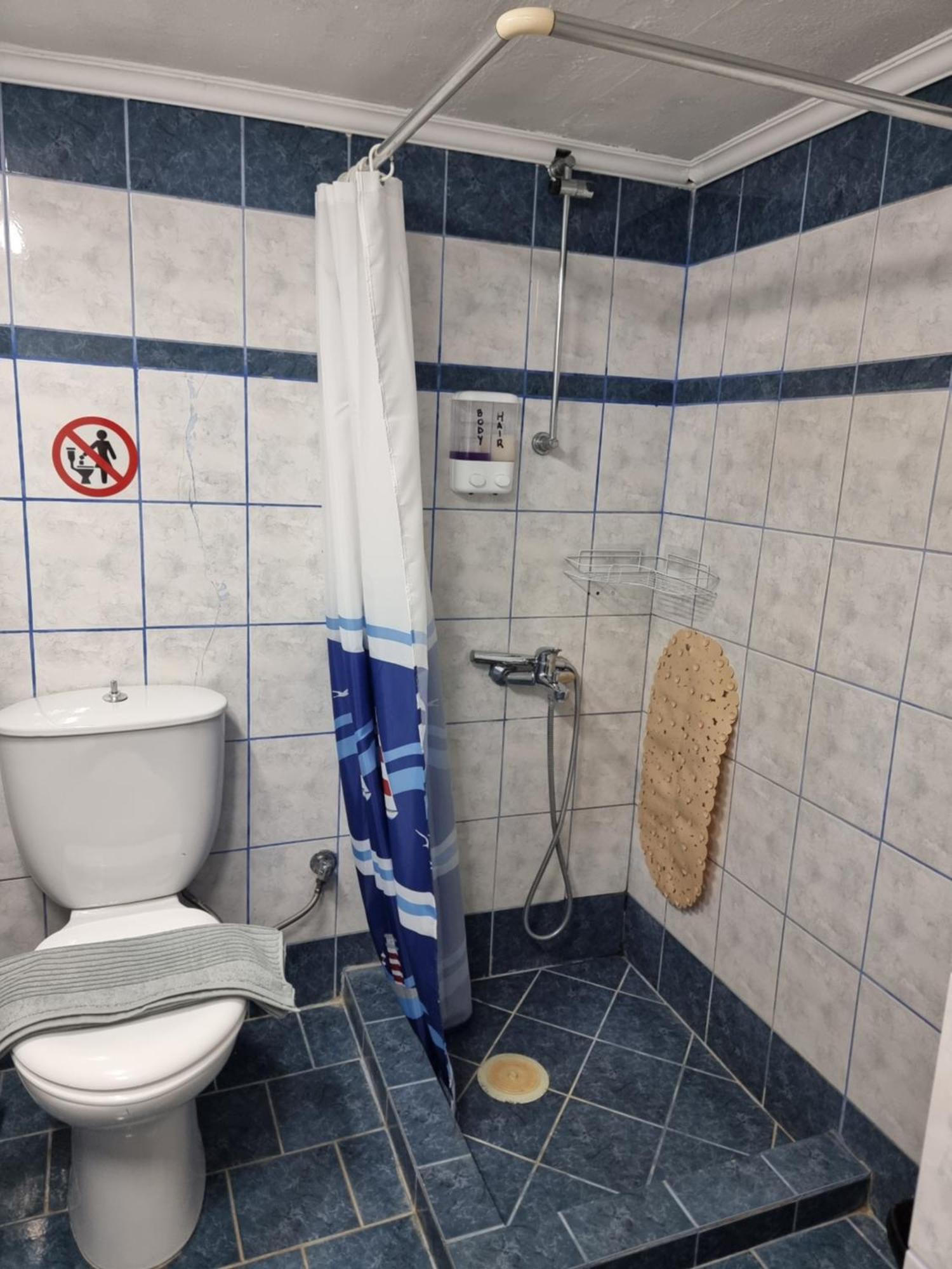 Isthmus Cuddly Nest Apartment Isthmia Ngoại thất bức ảnh